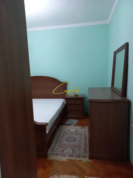 Tirane, jepet me qera apartament 2+1 Kati 2, 69 m² 600 € (RRUGA E KAVAJES)