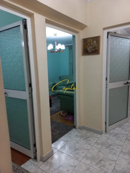 Tirane, jepet me qera apartament 2+1 Kati 2, 69 m² 600 € (RRUGA E KAVAJES)