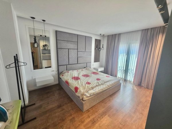 Tirane, jepet me qera apartament 1+1+Ballkon Kati 5, 115 m² 750 € (Green City)