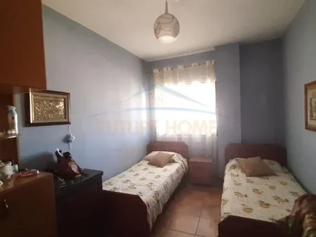 Tirane, shitet apartament 3+1+2+Ballkon Kati 5, 117 m² 170.000 € (Rruga e Dibrës)