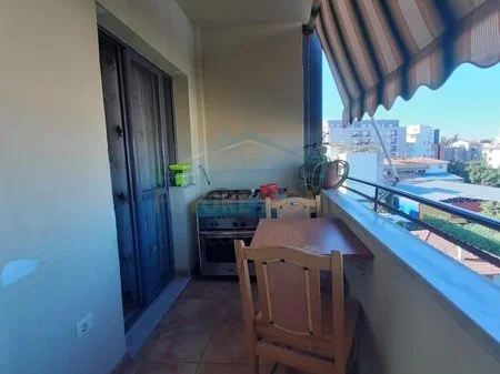 Tirane, shitet apartament 3+1+2+Ballkon Kati 5, 117 m² 170.000 € (Rruga e Dibrës)