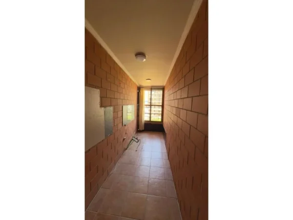 Tirane, shitet apartament 3+1 Kati 1, 130 m² 240.000 €