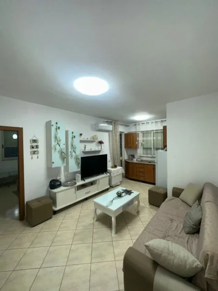 Durres, shitet apartament 1+1+Ballkon Kati 5, 56 m² 64.000 € (POLICIA DURRES)