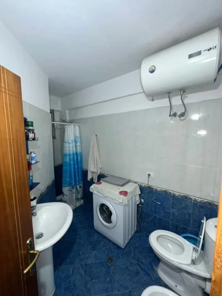 Durres, shitet apartament 1+1+Ballkon Kati 5, 56 m² 64.000 € (POLICIA DURRES)