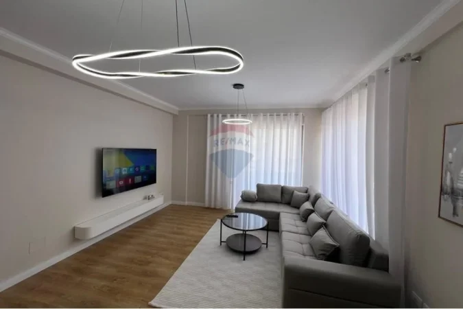 Tirane, shitet apartament 2+1+Ballkon , 92 m² 148.000 € 