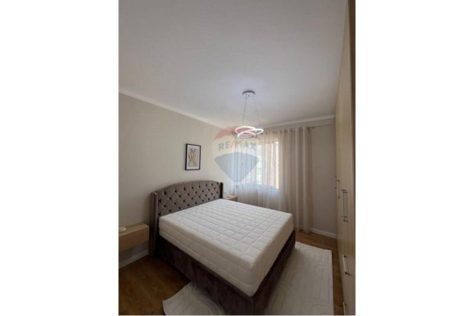 Tirane, shitet apartament 2+1+Ballkon , 92 m² 148.000 € 