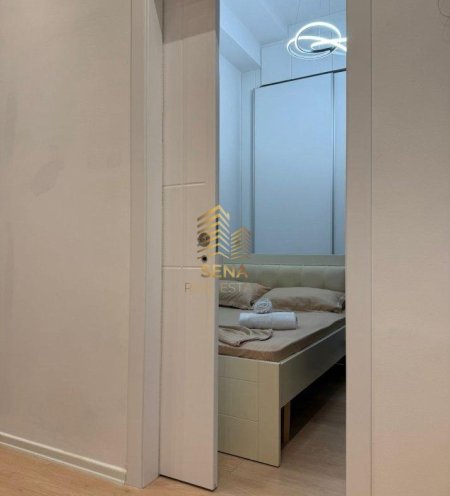 Tirane, jepet me qera apartament 1+1 Kati 1, 50 m² 500 € (Kompleksi Kontakt, 21 Dhjetori)