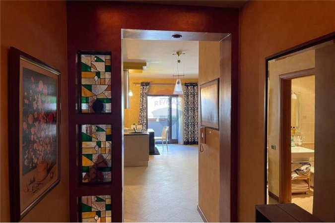 Tirane, shitet apartament 3+1+Ballkon , 202 m² 530.000 € 