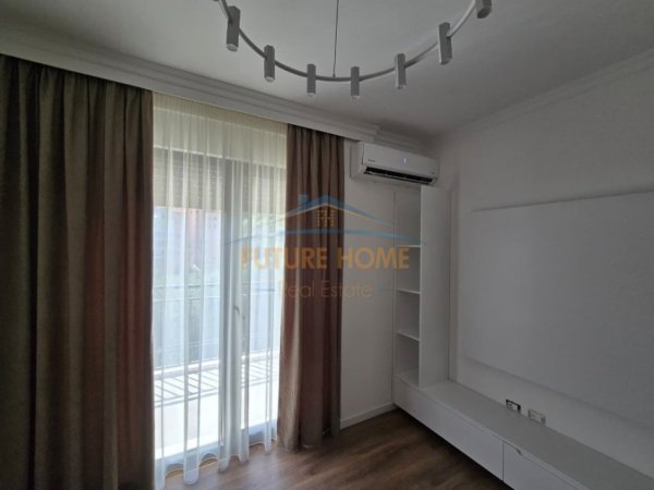 Tirane, jepet me qera apartament 2+1+Ballkon Kati 1, 96 m² 900 € (Kodra e Diellit)