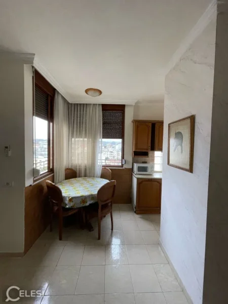 Tirane, jepet me qera apartament 2+1+Ballkon Kati 8, 80 m² 650 € (shkolla e baletit)