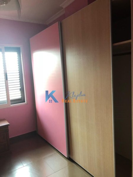 Tirane, jap me qera apartament 2+1+Ballkon Kati 5, 90 m² 670 € (Rruga e Dibres, afer Alba Home)