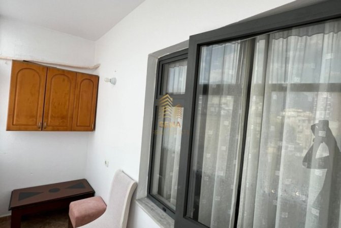 Tirane, jepet me qera apartament 3+1+Ballkon Kati 4, 102 m² 650 € (Rruga e Dibres)
