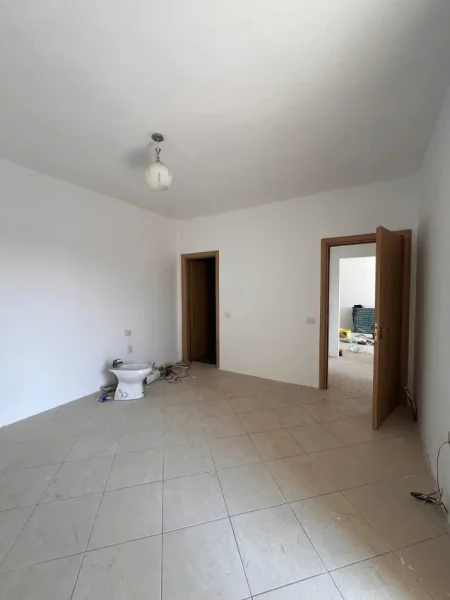 Tirane, shitet apartament 2+1+2+2Ballkone Kati 8, 110 m² 143.000 € (Astir)