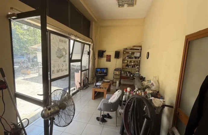 Tirane, jepet me qera ambjent biznesi , 300 m² 1.300 € (RRUGA IRFAN TOMINI)