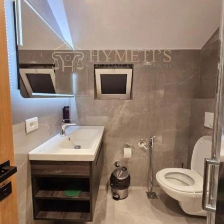 Tirane, jepet me qera apartament 1+1 , 45 m² 400 € (Pazari i Ri)