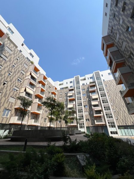 Tirane, jepet me qera apartament 2+1+Ballkon Kati 5, 120 m² 1.100 € (Zogu i Zi)