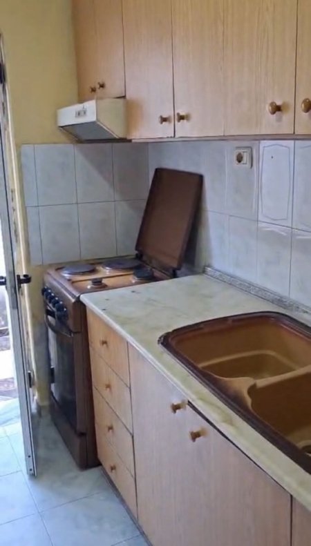 Tirane, jepet me qera garsonier 1+1 Kati 1, 35 m² 270 € (Don Bosko)