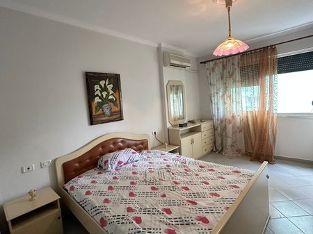 Tirane, shitet apartament 2+1 Kati 5, 75 m² 155.000 € (Komuna e Parisit)