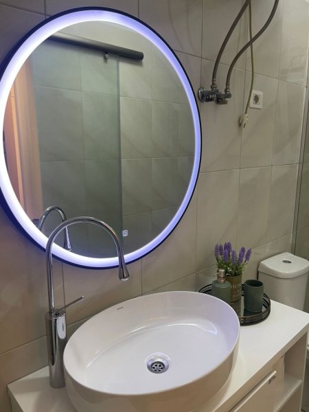 Tirane, jepet me qera apartament 1+1 , 37 m² 400 € (Selvia)