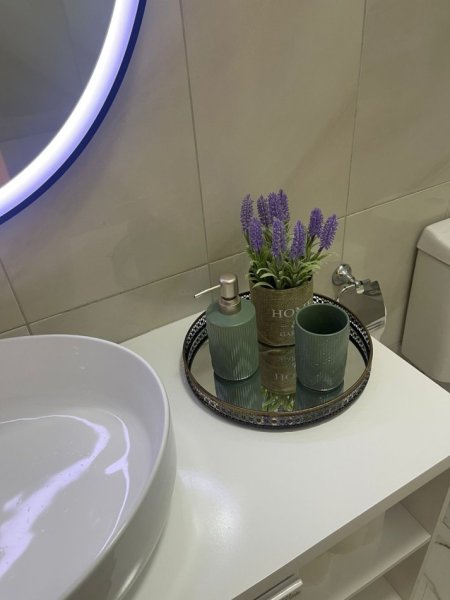 Tirane, jepet me qera apartament 1+1 , 37 m² 400 € (Selvia)
