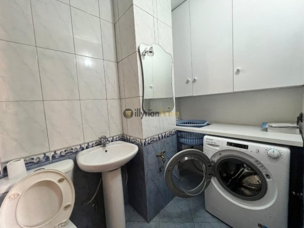 Tirane, jepet me qera apartament 2+1+Ballkon , 106 m² 700 € (Pallati me Shigjeta)