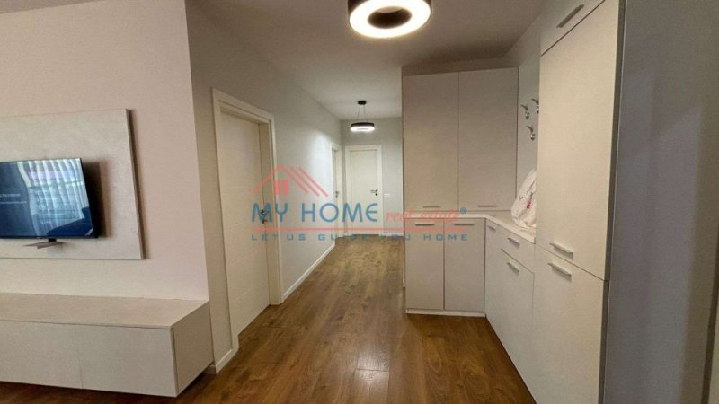Tirane, jepet me qera apartament 2+1+Ballkon Kati 6, 103 m² 650 € (5 Maji)