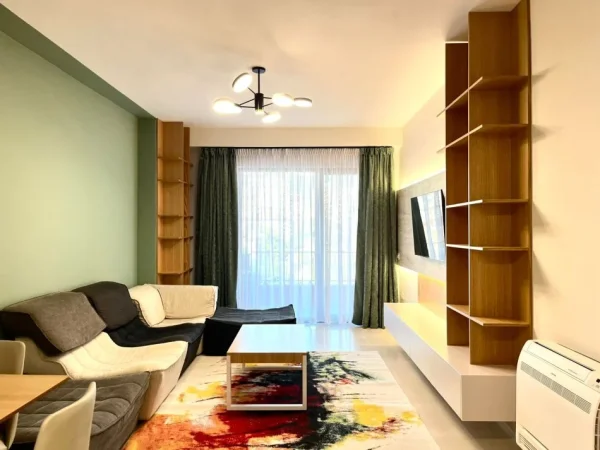 Tirane, jepet me qera apartament 1+1+Ballkon Kati 2, 85 m² 900 € (Myslym Shyri)