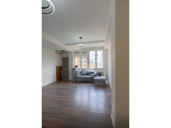SHITET APARTAMENT 1+1 NE XHAMLLIK RRUGA ARKITEKT SINANI