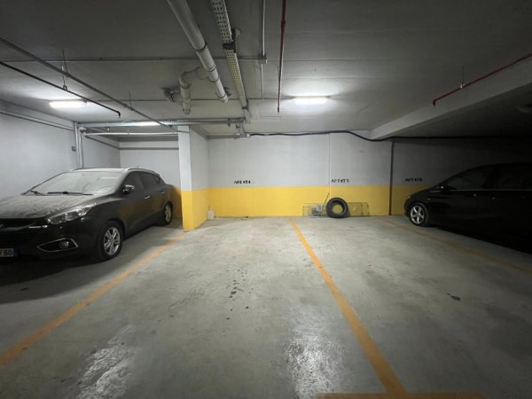Tirane, shitet garazh | post parkimi Kati -1, 12 m² (Rruga Stavri Themeli)