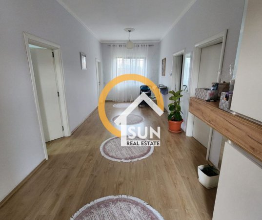 Shkoder, shitet Vile 2+1+Ballkon Kati 0, 1.000 m² 190.000 € (KIRAS, SHKODER)
