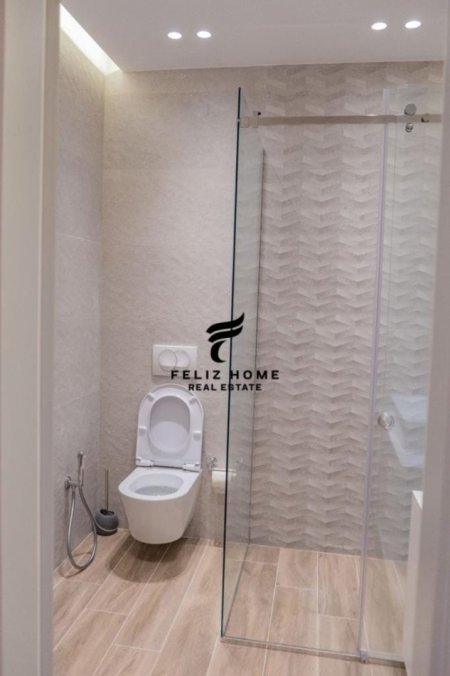Tirane, jepet me qera apartament 2+1 Kati 2, 126 m² 900 € (KODRA E DIELLIT 2)