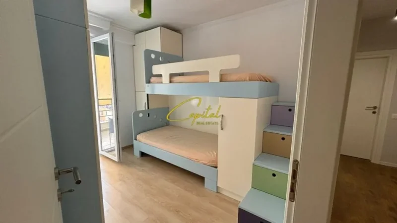 Tirane, jepet me qera apartament 2+1 Kati 6, 85 m² 650 € (RRUGA 5 MAJI)