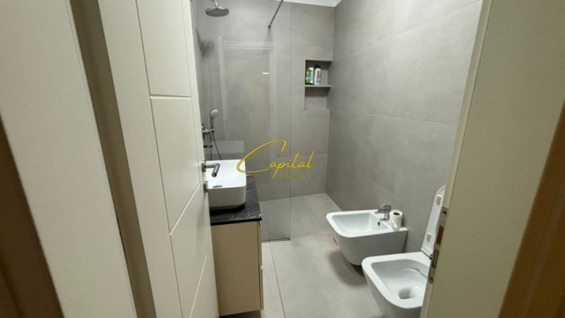 Tirane, jepet me qera apartament 2+1 Kati 6, 85 m² 650 € (RRUGA 5 MAJI)