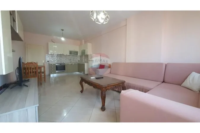 Tirane, shitet apartament 1+1+Ballkon , 78 m² 105.000 € 