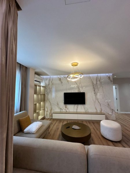 Tirane, jepet me qera apartament 3+1+Ballkon Kati 11, 126 m² 1.100 € (Astir)