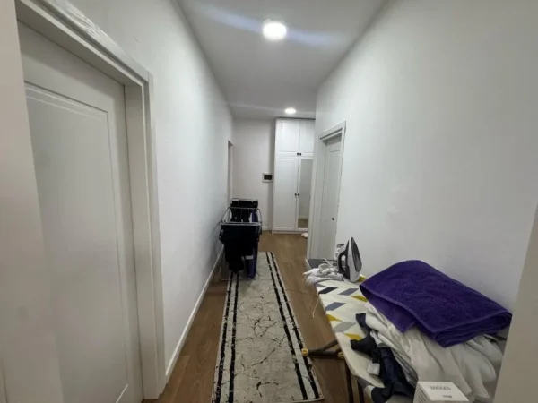 Tirane, shitet apartament 2+1+Ballkon Kati 9, 98 m² 155.000 € (Ne Porcelan, rruga Kongresi i Manastirit, prane UET)