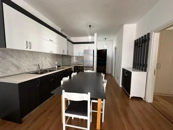 APARTAMENT 2+1 ME QERA NE GRAND GALLERY YZBERISHT
