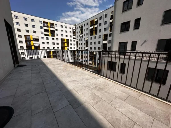 APARTAMENT 2+1 ME QERA NE GRAND GALLERY YZBERISHT