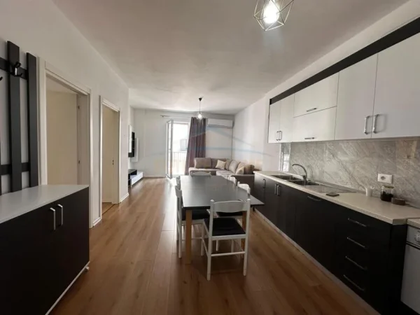 APARTAMENT 2+1 ME QERA NE GRAND GALLERY YZBERISHT