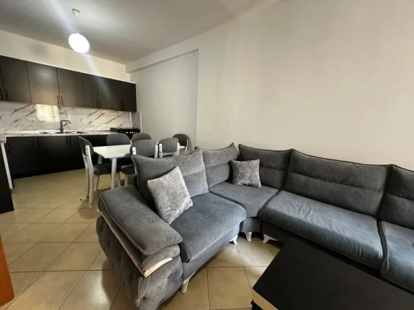 Tirane, jepet me qera apartament 1+1 Kati 6, 70 m² 400 € (PRANE ARTISTIT)