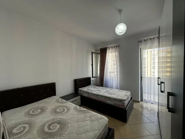 Tirane, jepet me qera apartament 1+1 Kati 6, 70 m² 400 € (PRANE ARTISTIT)