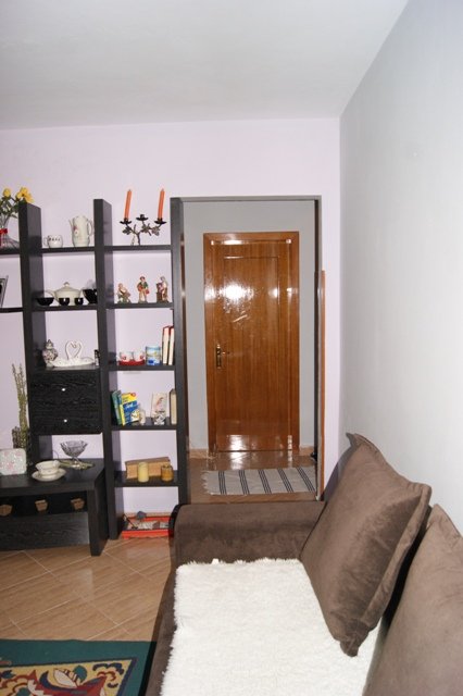 Tirane, shitet apartament 2+1+Ballkon Kati 1, 64 m² 130.000 € (MEDRESE)