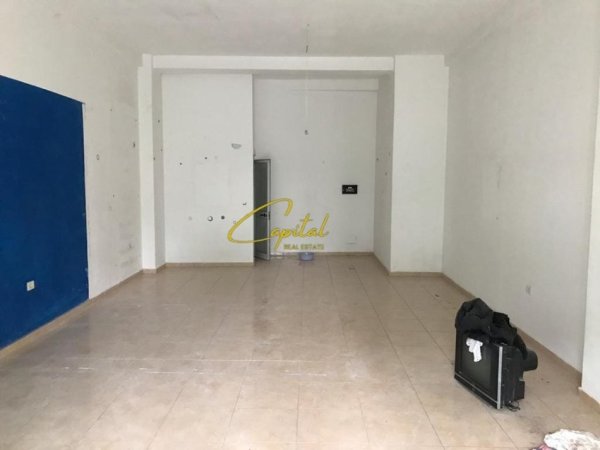 Tirane, jepet me qera ambjent biznesi Kati 0, 60 m² 330 € (RRUGA KONGRESI I MANASTIRIT)