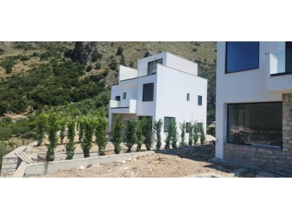 Borsh, shitet Vile 1 Katshe Kati 1, 166 m² 560.000 € (Borsh)