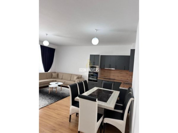Tirane, jepet me qera apartament 2+1+Ballkon Kati 4, 115 m² 550 € (pranë Vilës L, Astir)