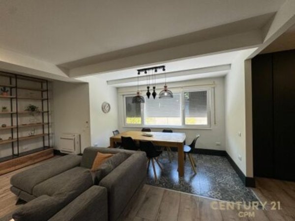 Tirane, jepet me qera apartament 3+1+Aneks+Ballkon Kati 3, 170 m² 1.700 € (TEG , Sunrise Residence)