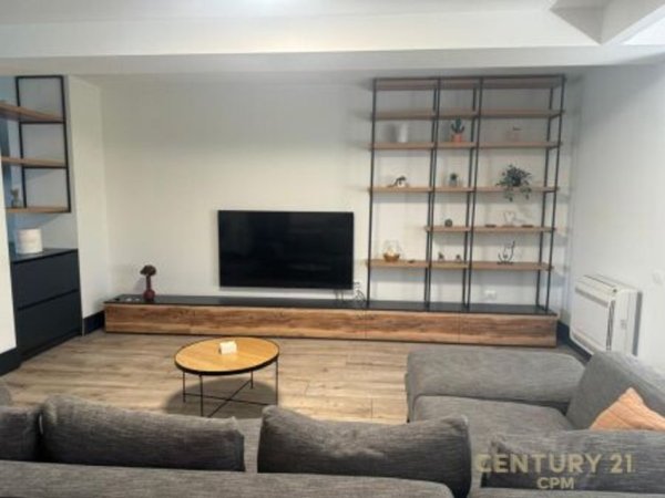 Tirane, jepet me qera apartament 3+1+Aneks+Ballkon Kati 3, 170 m² 1.700 € (TEG , Sunrise Residence)