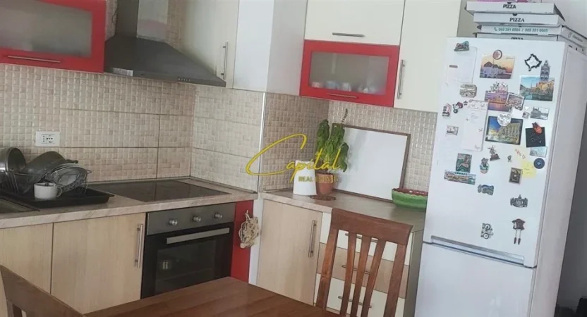 Tirane, jepet me qera apartament 2+1 Kati 3, 84 m² 45.000 LEKE (ALI DEMI)