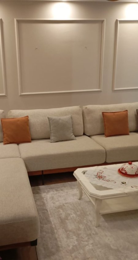 Tirane, jepet me qera apartament 2+1 Kati 5, 96 m² 1.000 € (blloku)