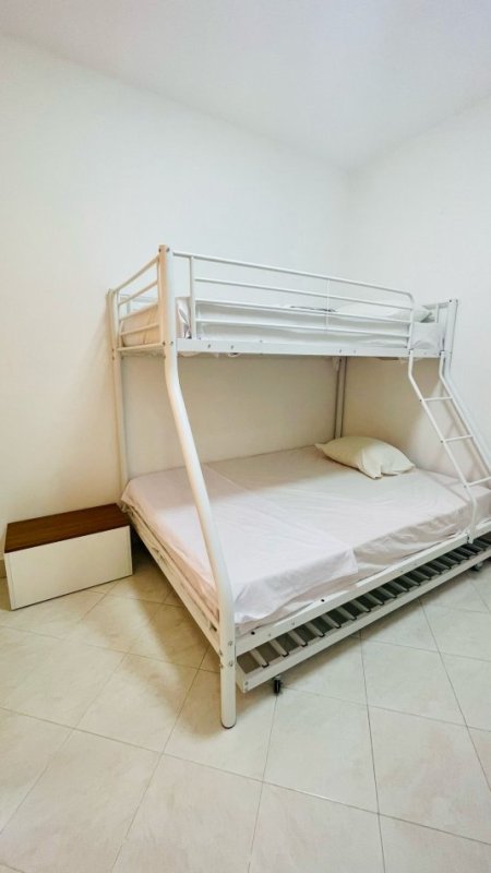 Tirane, jepet me qera garsonier 1+1 Kati 2, 30 m² 300 € (Sanatoriumi)